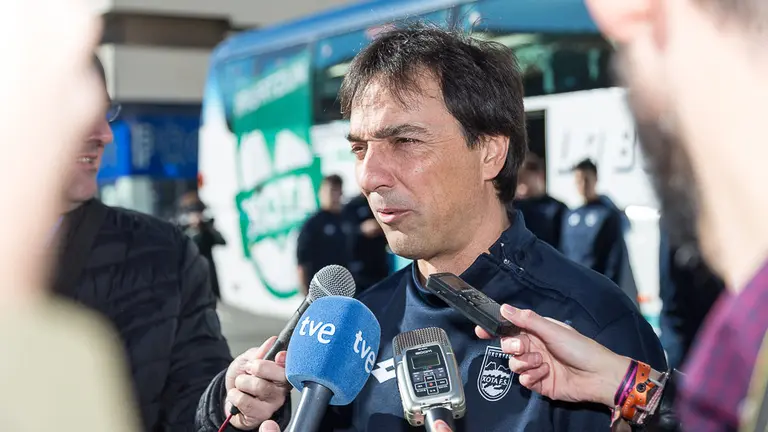 Imanol Arregui, entrenador de Magna Gurpea Xota (3). IÑIGO ALZUGARAY