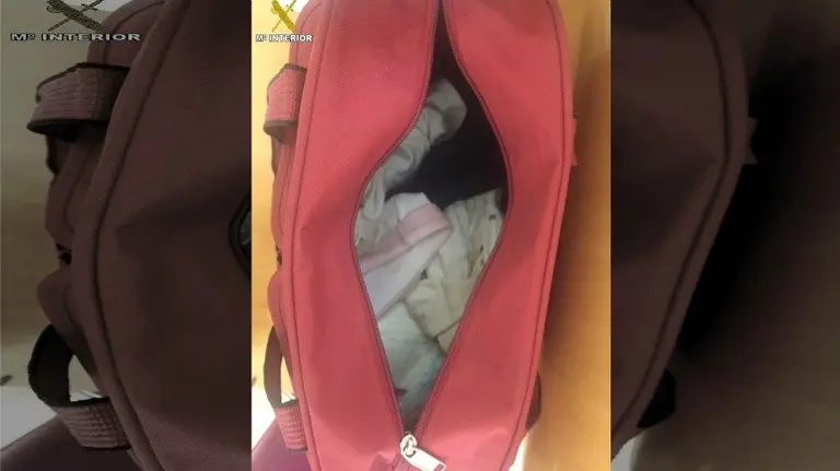 Prisión para la mujer que quiso cruzar la frontera de Melilla con un bebé oculto en un bolso.