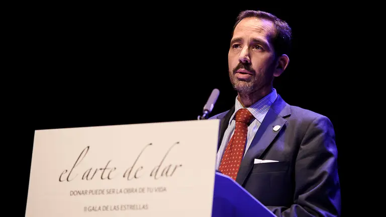 Manuel Arellano, presidente de Alcer Navarra durante la celebración de la Gala de las Estrellas, que reconoce la donación en vivo, el pasado noviembre. PABLO LASAOSA 06