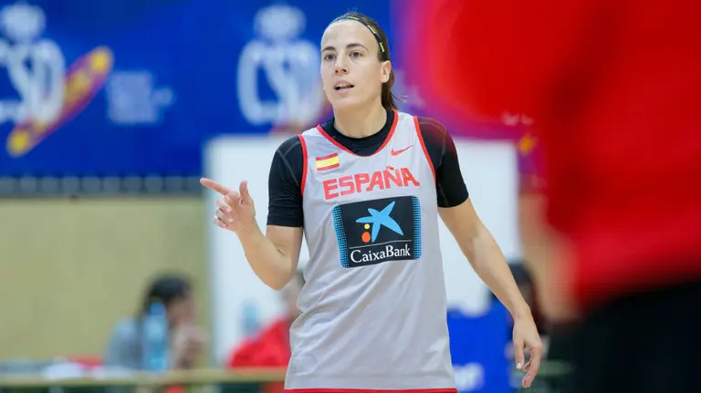 María Asurmendi entrenado con la selección española. Feb.es