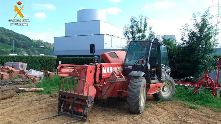 Uno-de-los-vehículos-especiales-robados.