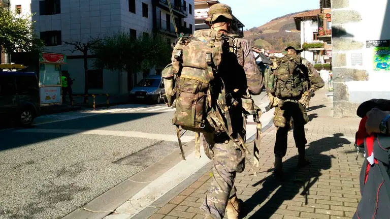 El Ejército, durante sus maniobras realizadas en Leitza la pasada semana.