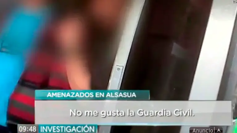 Un momento del vídeo emitido por Telecino en Alsasua