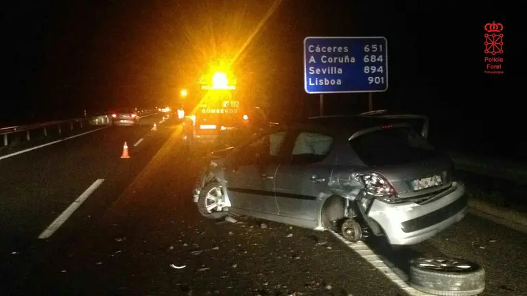 Accidente en la autovía A12 en dirección a Estella en el que han colisionado tres vehículos. PF