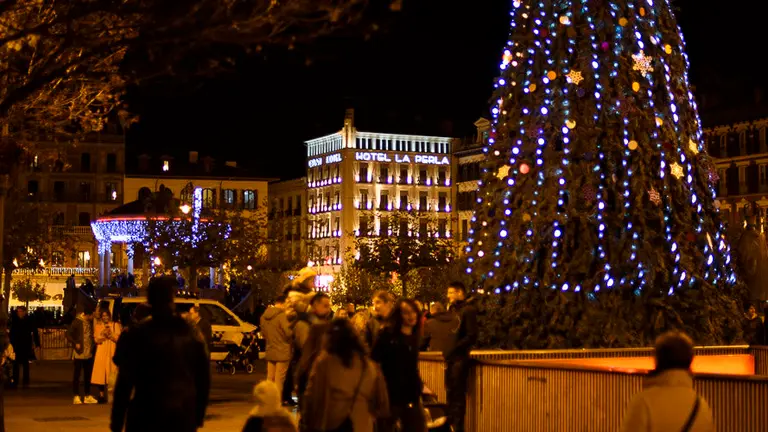 Encendido de las luces navideñas en Pamplona. PABLO LASAOSA 10