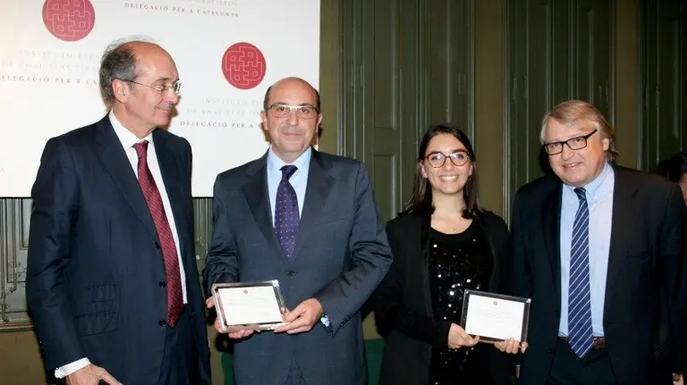 Cirus Andreu, presidente de la delegación catalana del IEAF, Ignacio Ferrero, Marta Rocchi y Jordi Melé, secretario del jurado y miembro de la junta de la Delegación Catalana del IEAF.