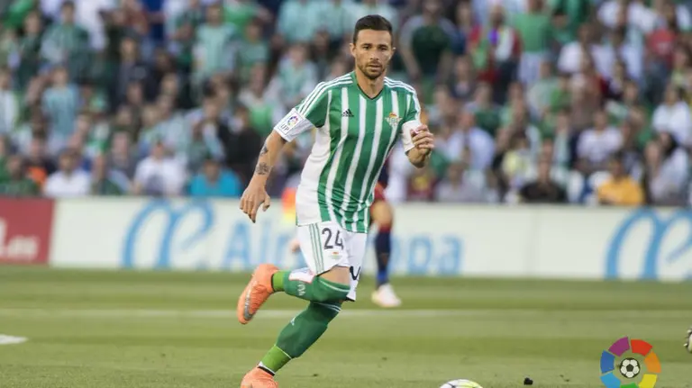 Rubén Castro es delantero del Real Betis.