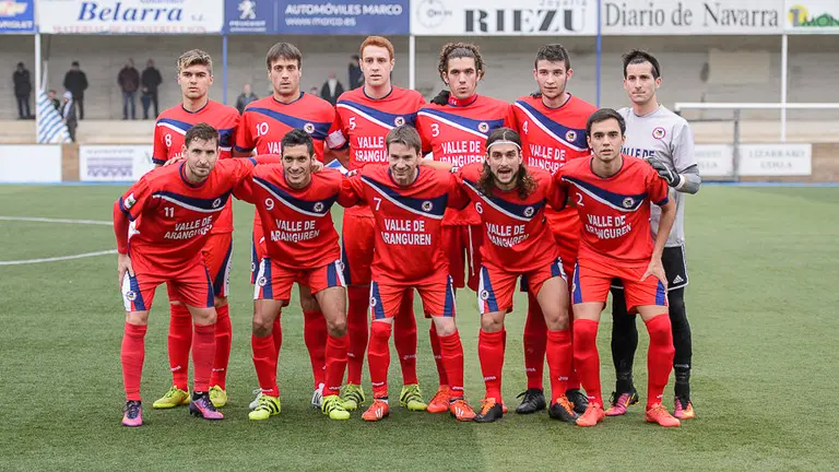 Derbi navarro entre el Izarra y el Mutilvera. PABLO LASAOSA 01