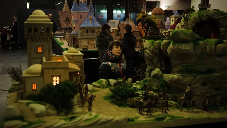 El baluarte acoge la tradicional exposicion navideña de belenes. MIGUEL OSÉS_1