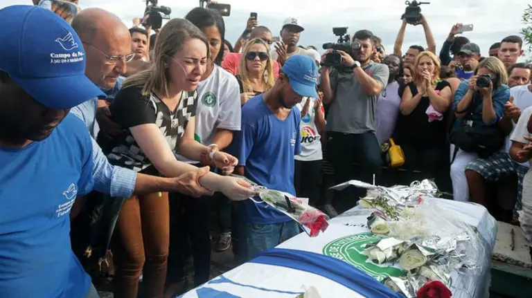 Funeral por el goleador del Chapecoense Bruno Rangel. Efe.