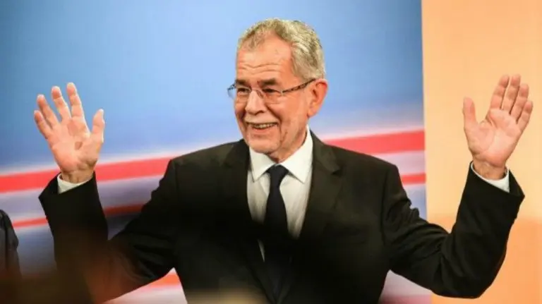 El ecologista Van der Bellen vence en Austria.