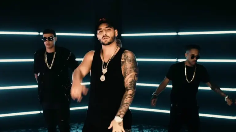 Imagen del videoclip de Maluma que pide ser retirado. YOUTUBE