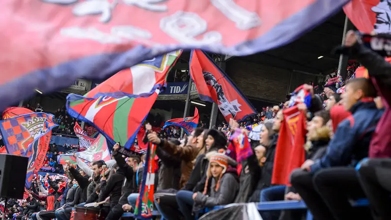 La grada de El Sadar durante el Osasuna - Barça. PABLO LASAOSA (1)