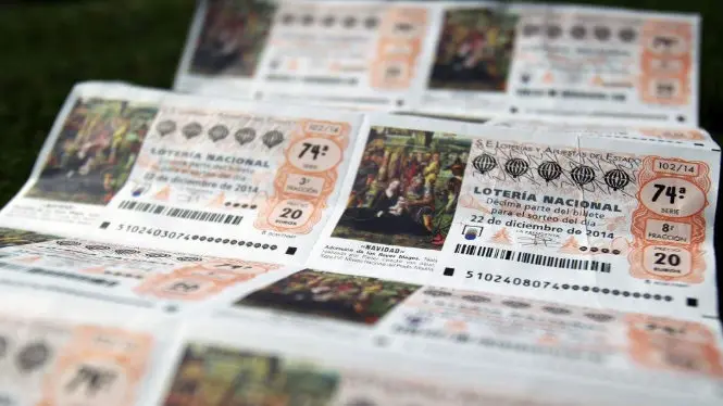 Una serie de décimos de la Lotería de Navidad EFE