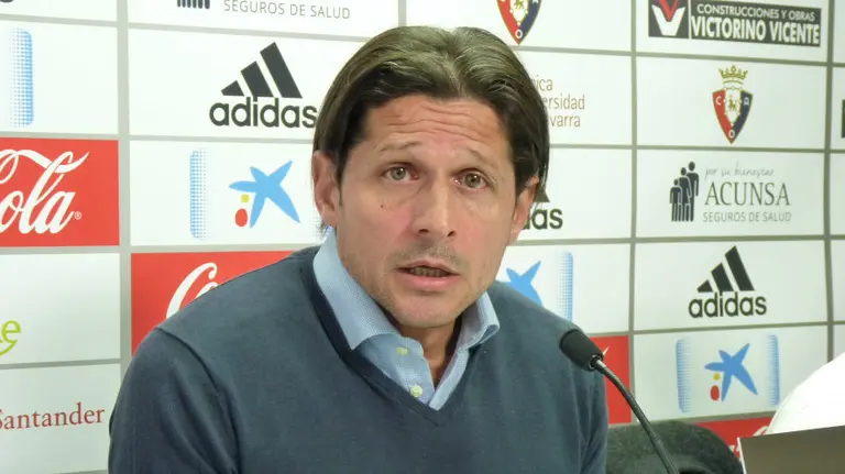 Vasiljevic en la sala de prensa de Tajonar.