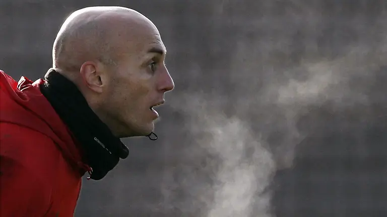 El portero de Osasuna, Nauzet Pérez, durante un entrenamiento de en las instalaciones de Tajonar. EFE/Jesús Diges