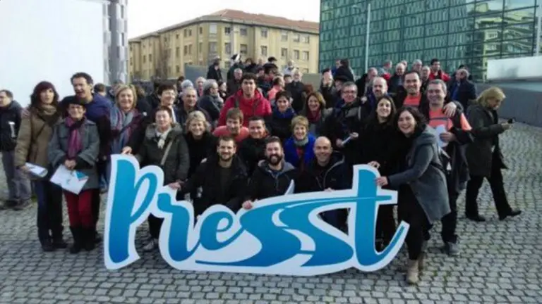 El colectivo independentista, Gure Esku Dago, ha presentado en Pamplona su hoja de ruta hacia una consulta de autodeterminación TWITTER