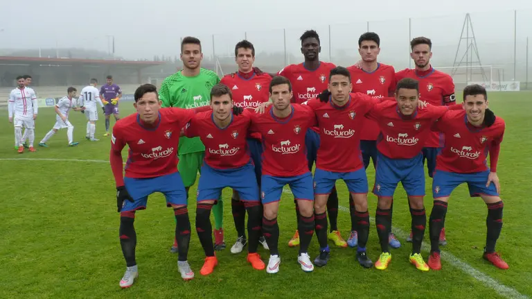 Equipo titular de Osasuna B ante la Leonesa en Tajonar.