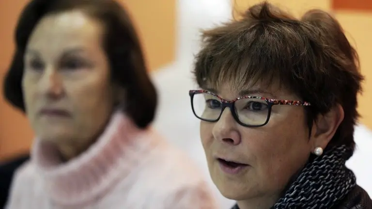 -La representante de la Asociación de Afectados por las Aportaciones Fagor-Eroski de Navarra, AFENA, la abogada Lourdes Etxebarria. EFE. JESÚS DIGES