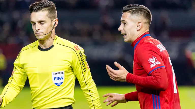 Del Cerro Grande.Partido de la Copa del Rey entre Osasuna y Granada (2-0) disputado en El Sadar (10). IÑIGO ALZUGARAY