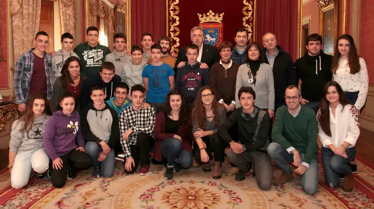 Recepción municipal al equipo de piragüismo. Cedida.