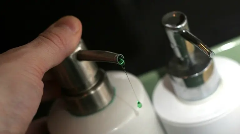 Tres de los condenados transportaron ketamina desde la India en botes de champú.