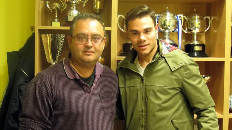 Alfonso Canela, presidente del Izarra, y Óscar Loza.