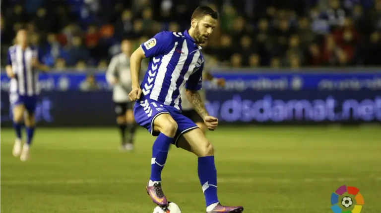 El Alavés se clasifica para cuartos de final. Lfp.