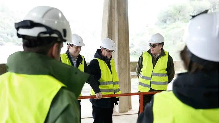 Iberdrola revisa 1.900 kilómetros de líneas eléctricas en Navarra en 2016 para reforzar la seguridad de suministro