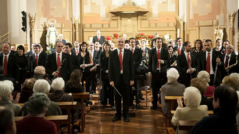 Concierto de La Pamplonesa en la Casa de Misericordia con un programa de pasodobles, marchas y cantos populares. MIGUEL OSÉS (7)