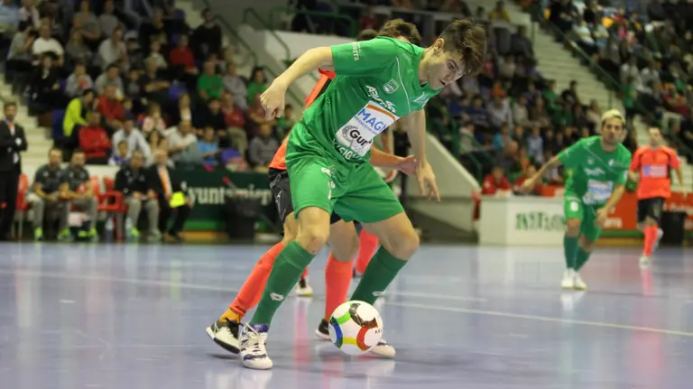 Partido del Magna Gurpea en el Anaitasuna.