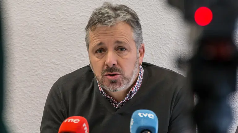 El presidente de UAGN, Félix Bariáin, y otros dirigentes del sindicato, David Lezáun y Luis Miguel Serrano, valoran el anuncio del Gobierno de Navarra de extender el Canal de Navarra hasta la Ribera.