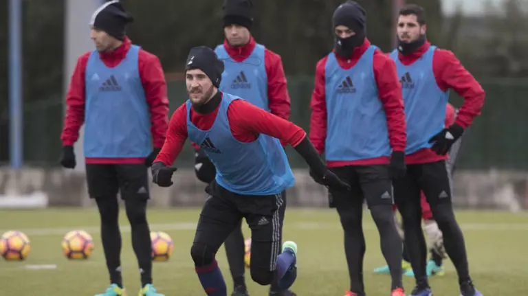 Oier Sanjurjo en carrera durante el entrenamiento en Tajonar. CA Osasuna.
