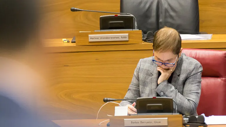 Pleno del Parlamento de Navarra. Uxue Barkos (1). IÑIGO ALZUGARAY