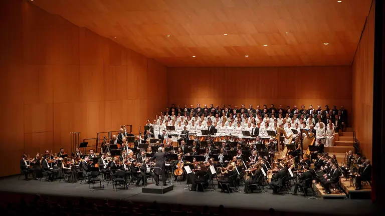 Teatro Mariinsky con el Orfeón Pamplonés en Baluarte. IÑAKI ZALDÚA 