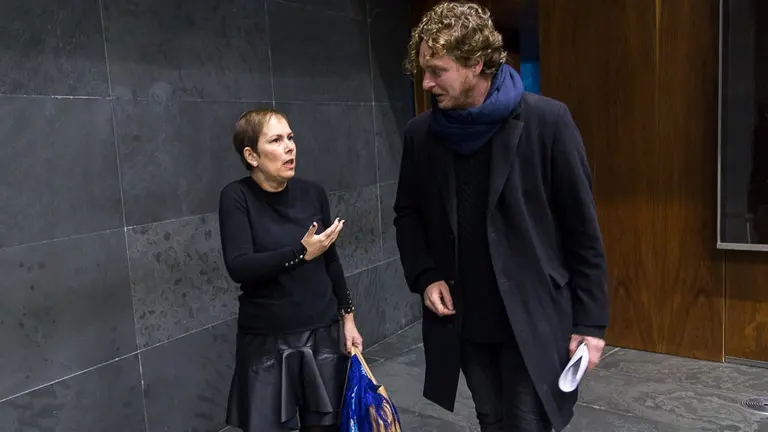 Pleno del Parlamento de Navarra. Uxue Barkos y Maiorga Ramirez (2). IÑIGO ALZUGARAY