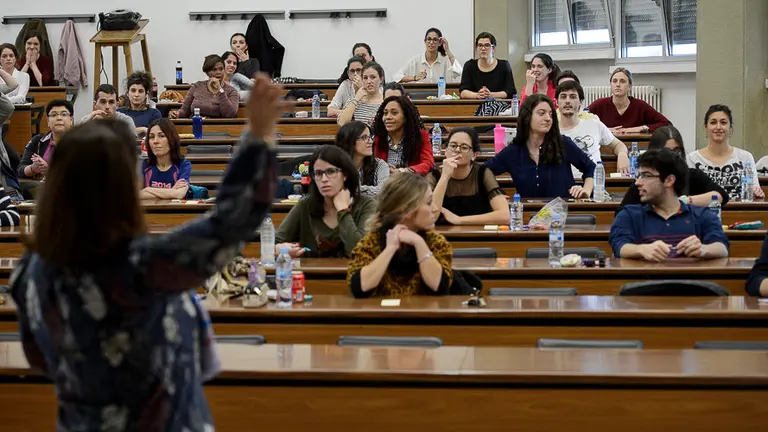Examen del MIR y especialidades sanitarias en la Facultad de Medicina de la Universidad de Navarra. PABLO LASAOSA 01 (10)