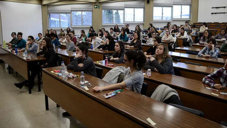 Examen del MIR y especialidades sanitarias en la Facultad de Medicina de la Universidad de Navarra. PABLO LASAOSA 01 (15)