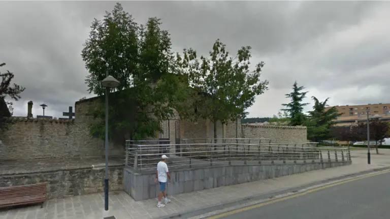 Cementerio de Villava, donde se ha detenido al autor de los hechos.