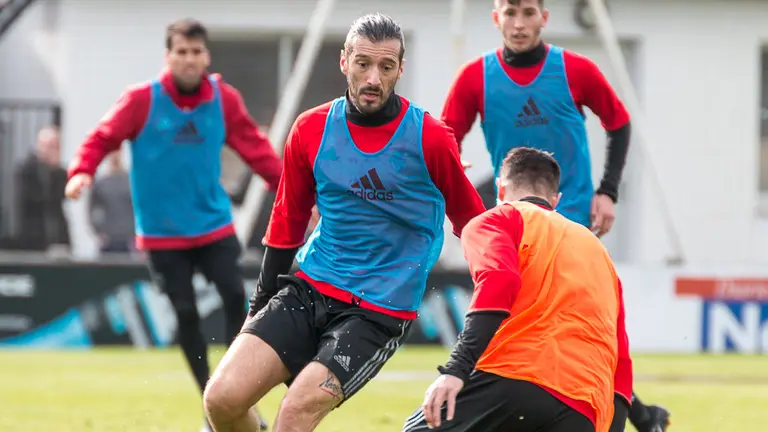 Entrenamiento de Osasuna en las instalaciones de Tajonar (35). IÑIGO ALZUGARAY