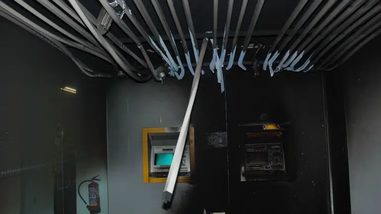 Queman tres cajeros de Pamplona.  NAVARRA.COM