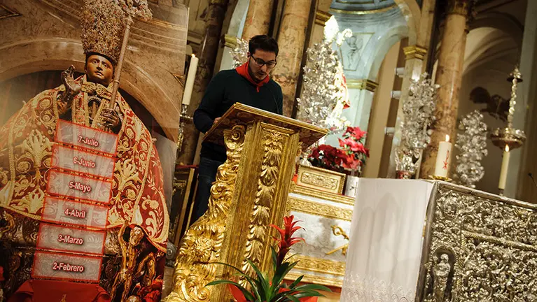 Segundo peldaño de la escalera de San Fermín, Ya Falta Menos. MIGUEL OSÉS_3