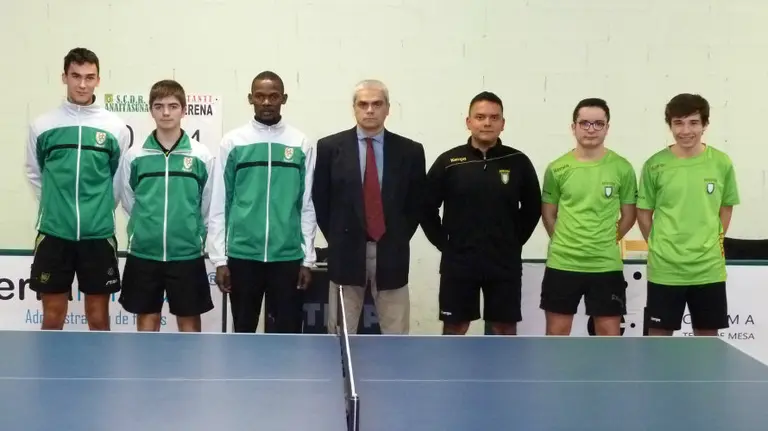 Partido de tenis de mesa entre Oberena y Anaitasuna.