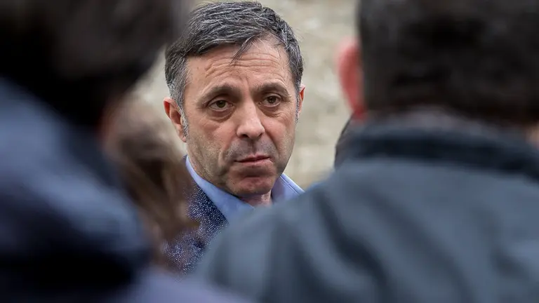 El alcalde y otros seis concejales del Ayuntamiento del Valle de Egüés declaran en el Juzgado de Primera Instancia e Instrucción número 1 de Aoiz (40). IÑIGO ALZUGARAY