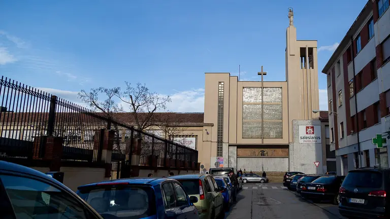 Colegio Salesianos Pamplona (01). IÑIGO ALZUGARAY