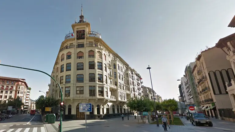 Antiguo edificio de La Vasco Navarra en Pamplona ARCHIVO