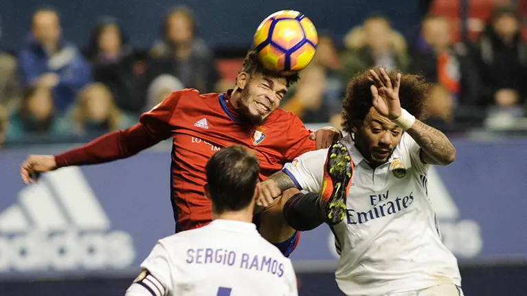 Partido Osasuna - Real Madrid en El Sadar. MIGUEL OSÉS_27