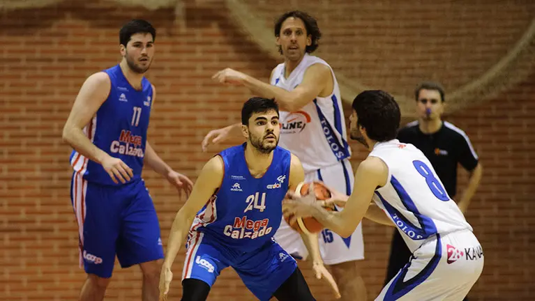Partido de Baloncesto del Ardoi en casa. MIGUEL OSÉS_6