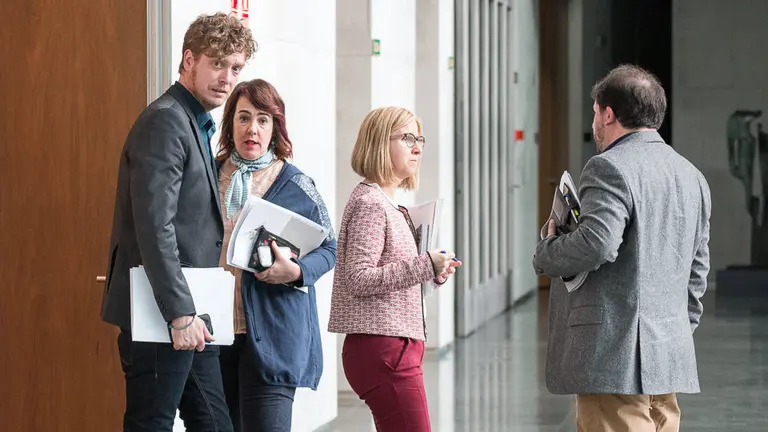 Mesa y Junta de Portavoces del Parlamento de Navarra. Maiorga Ramirez, Ainhoa Aznárez y Unai Hualde (01). IÑIGO ALZUGARAY