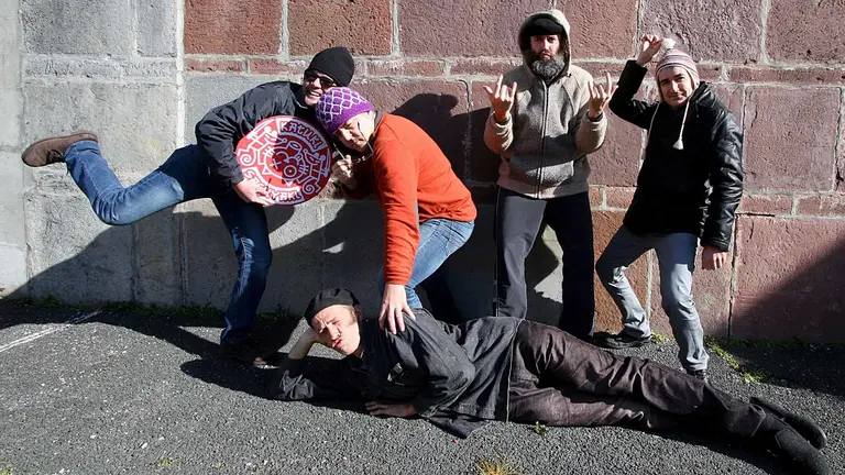 Los dibujantes de Katuli Saguyaki Belatz, Marko, Mikel Urmeneta, Txema Sanz y Asisko.